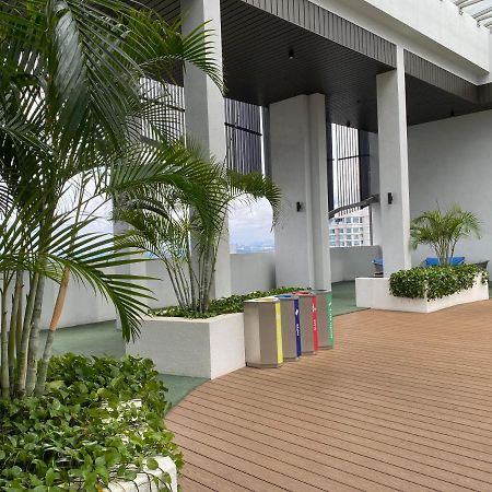 Almas Suite Nusajaya  Exterior photo