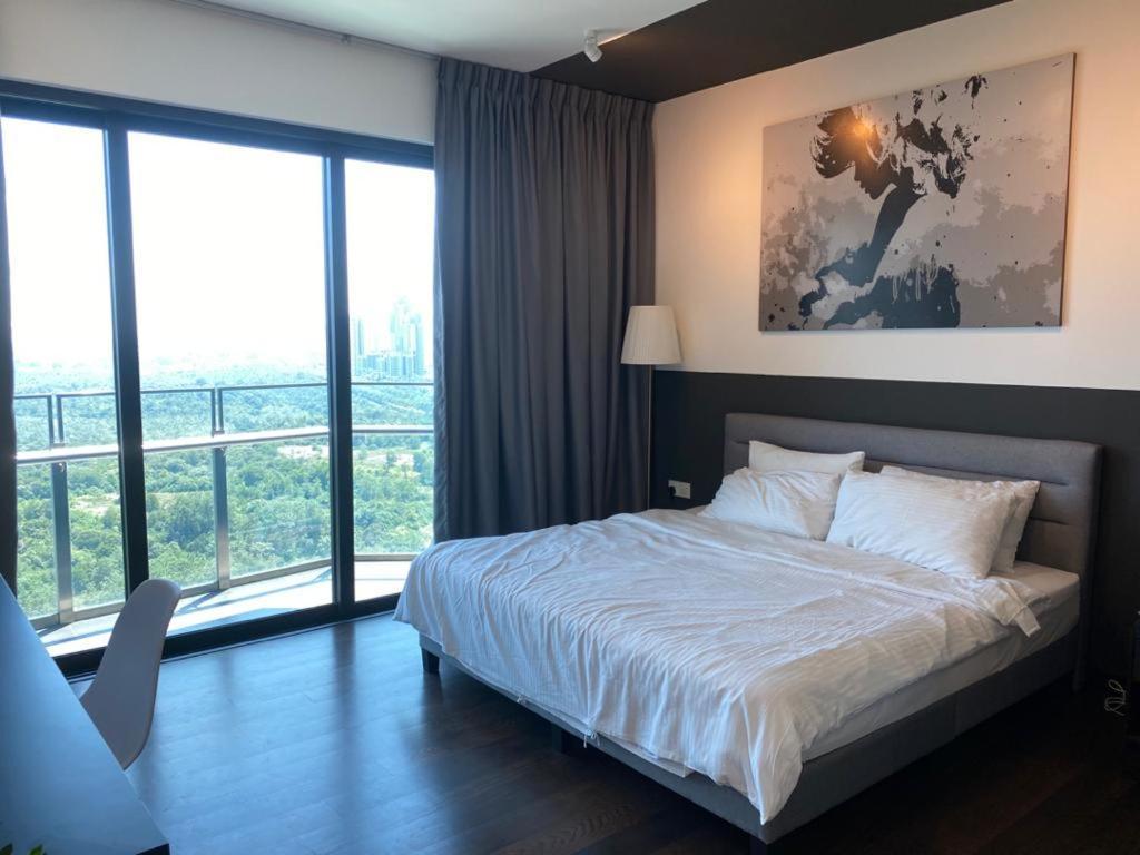 Almas Suite Nusajaya  Exterior photo